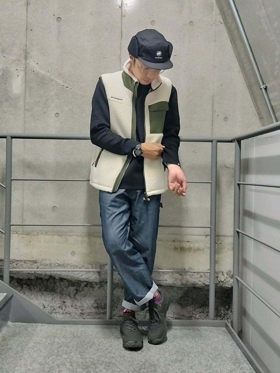 フリースベスト+クルーネックスウェット まえちゃん