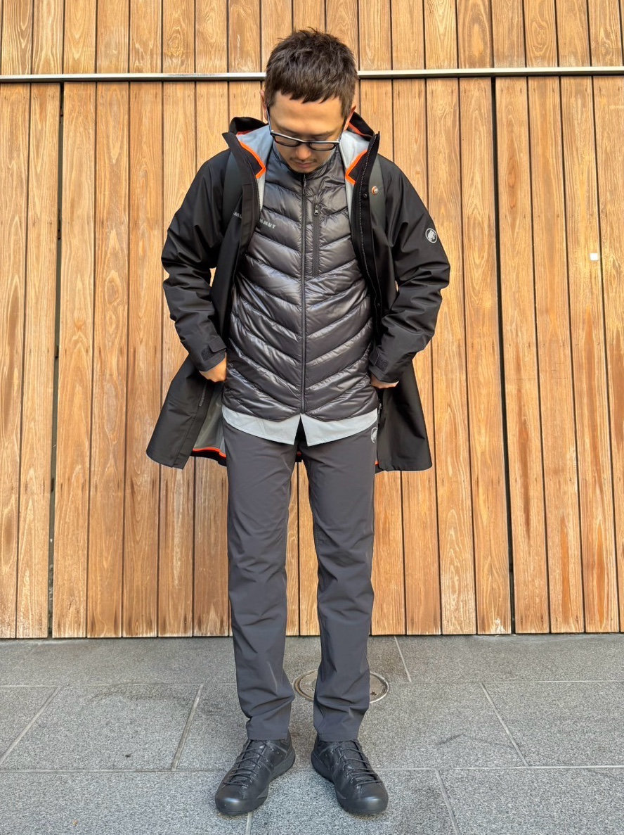 マムートビジネスカジュアル moga