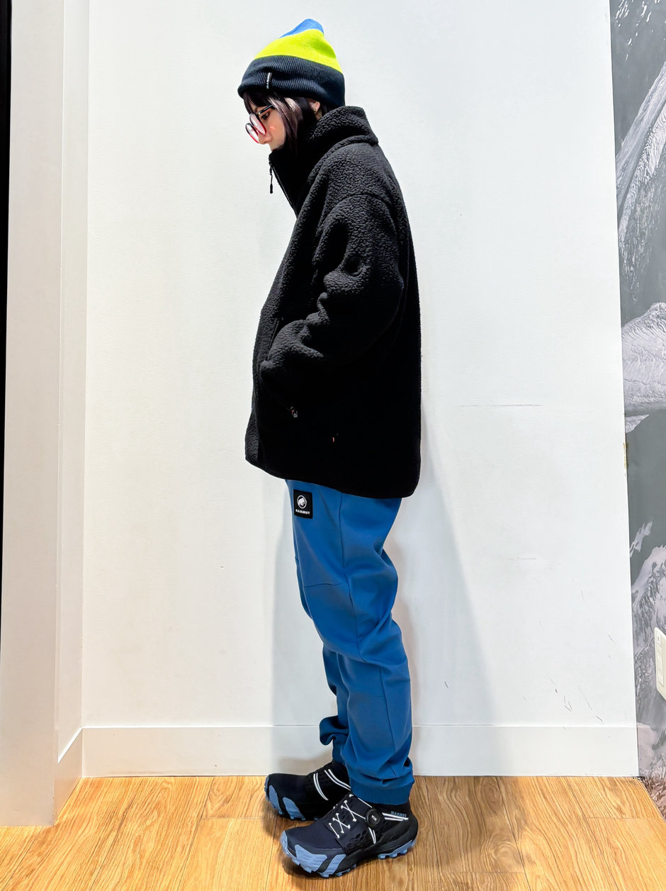 シルエットが可愛いフリースジャケット ほの