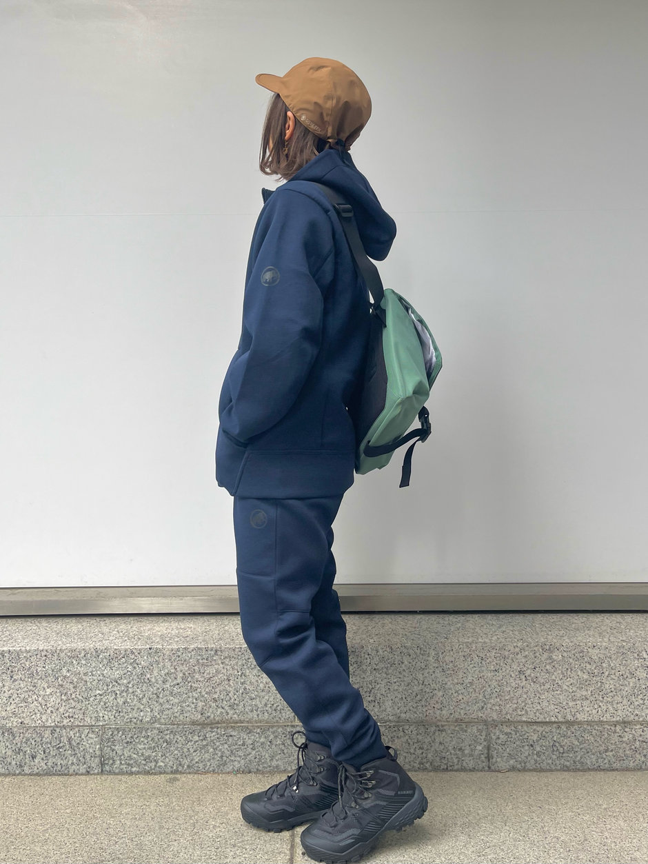 待望のネイビースウェット asa