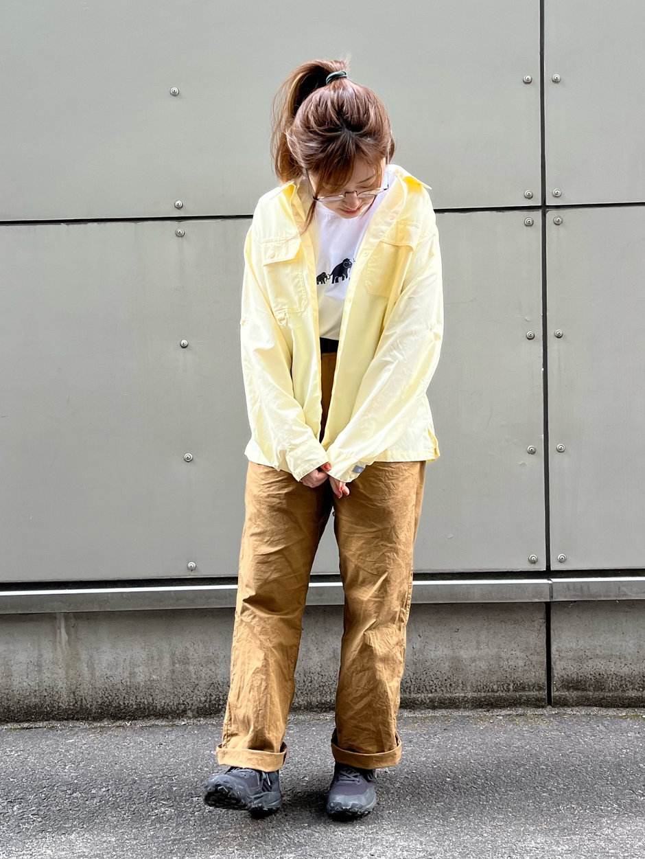 春カラーのシャツコーデ Ito