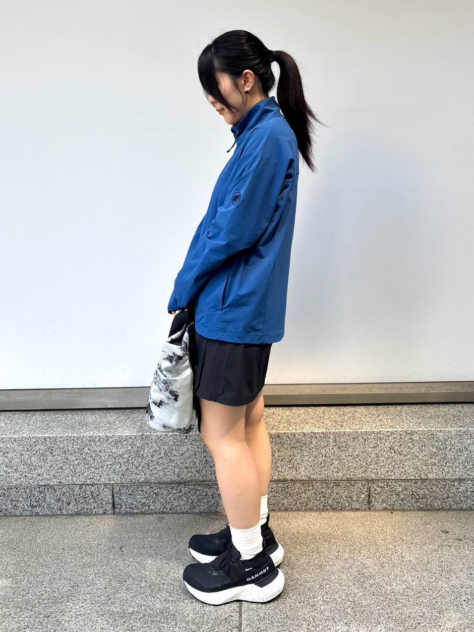 夏はブルーを取り入れて🫐 aki