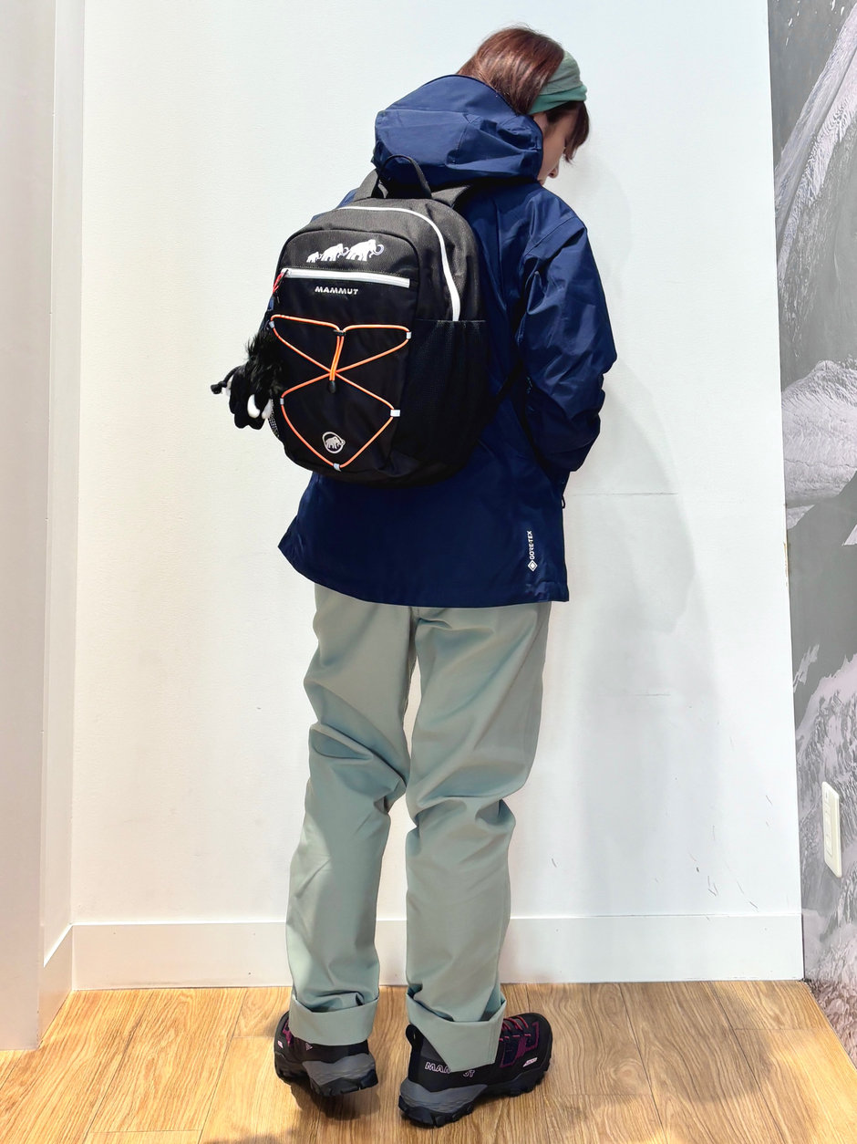 ちょっと軽くハイキングへ ほの