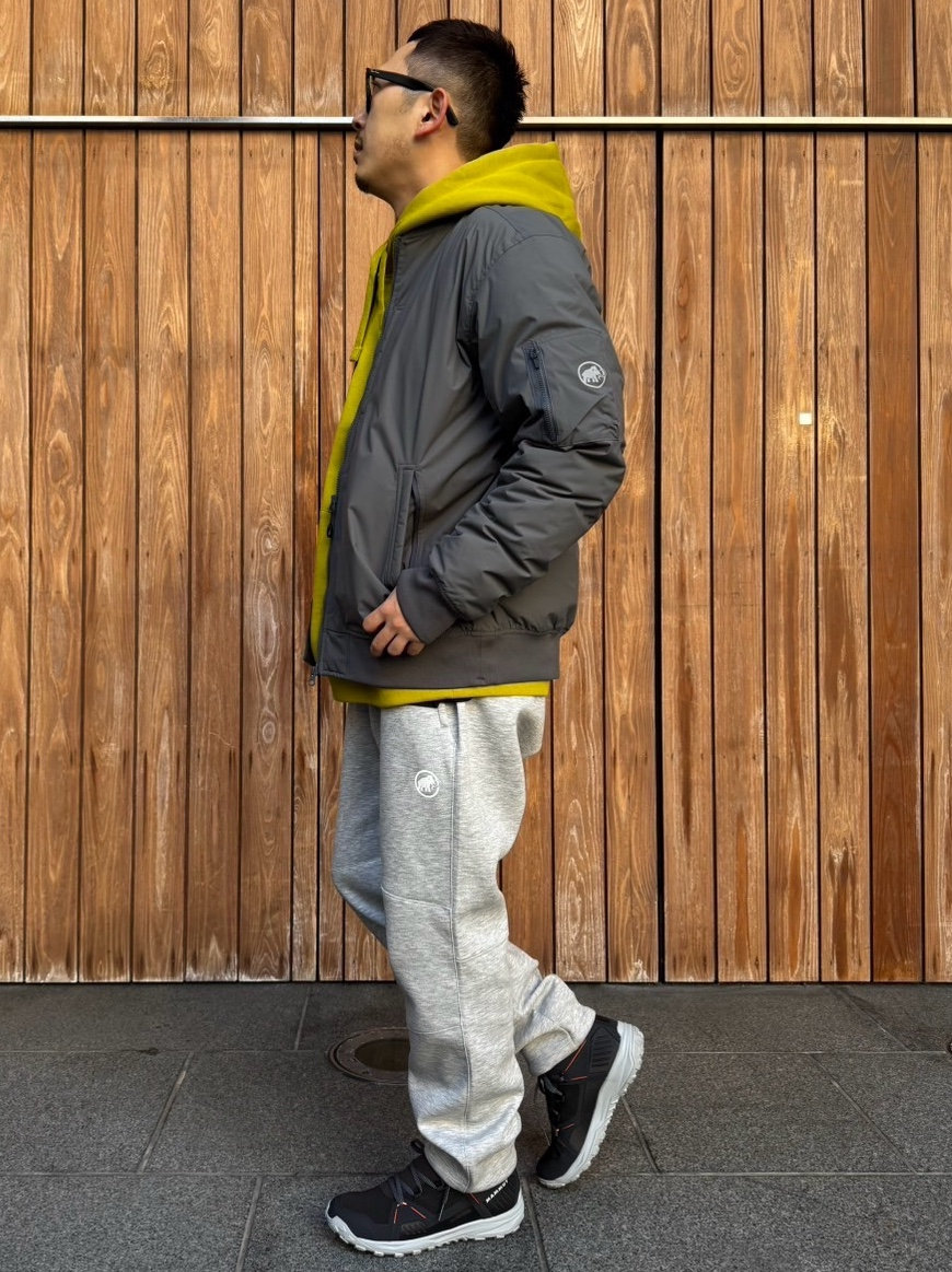 レトロマムートロゴ moga