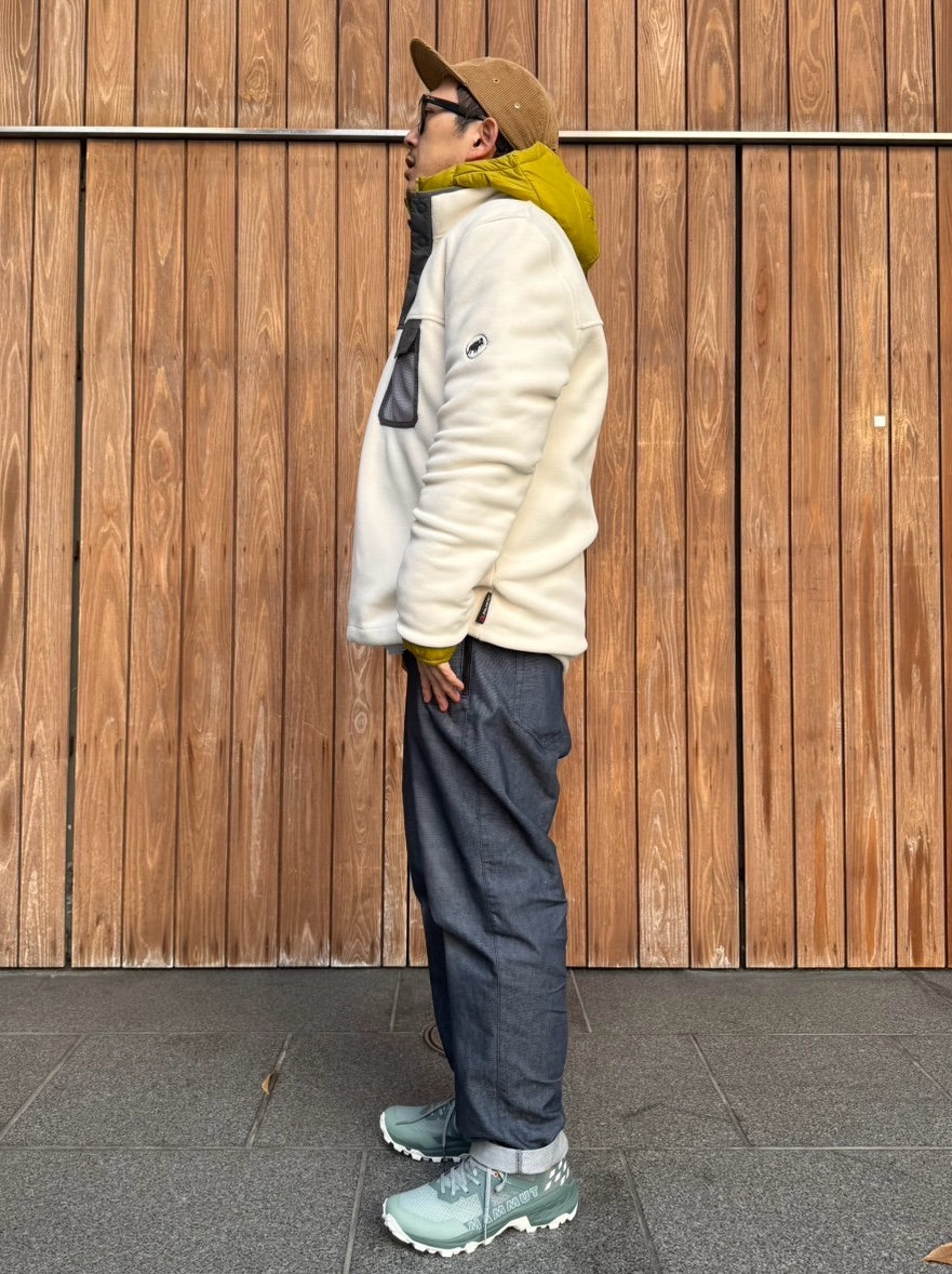 新作フリースコーデ moga