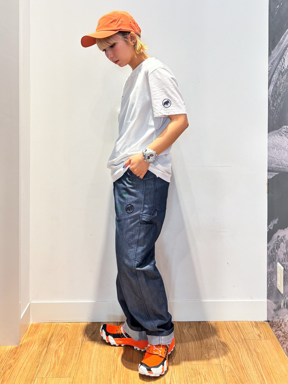 ハーフジップのウィンドブレーカー ほの