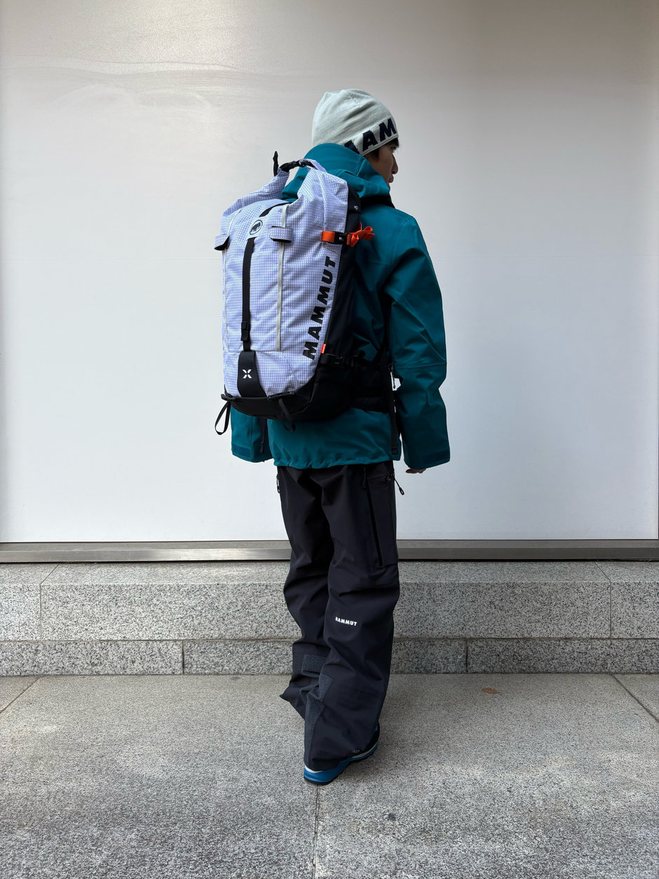 今年の雪山は今年の新色で！ Kawamura