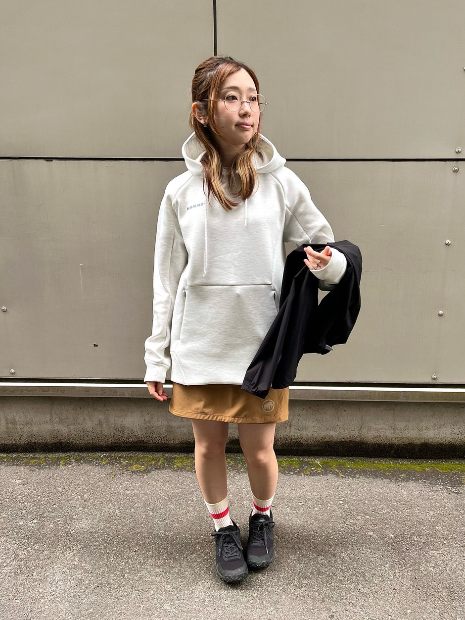 スコートをタウンユースで着る Ito