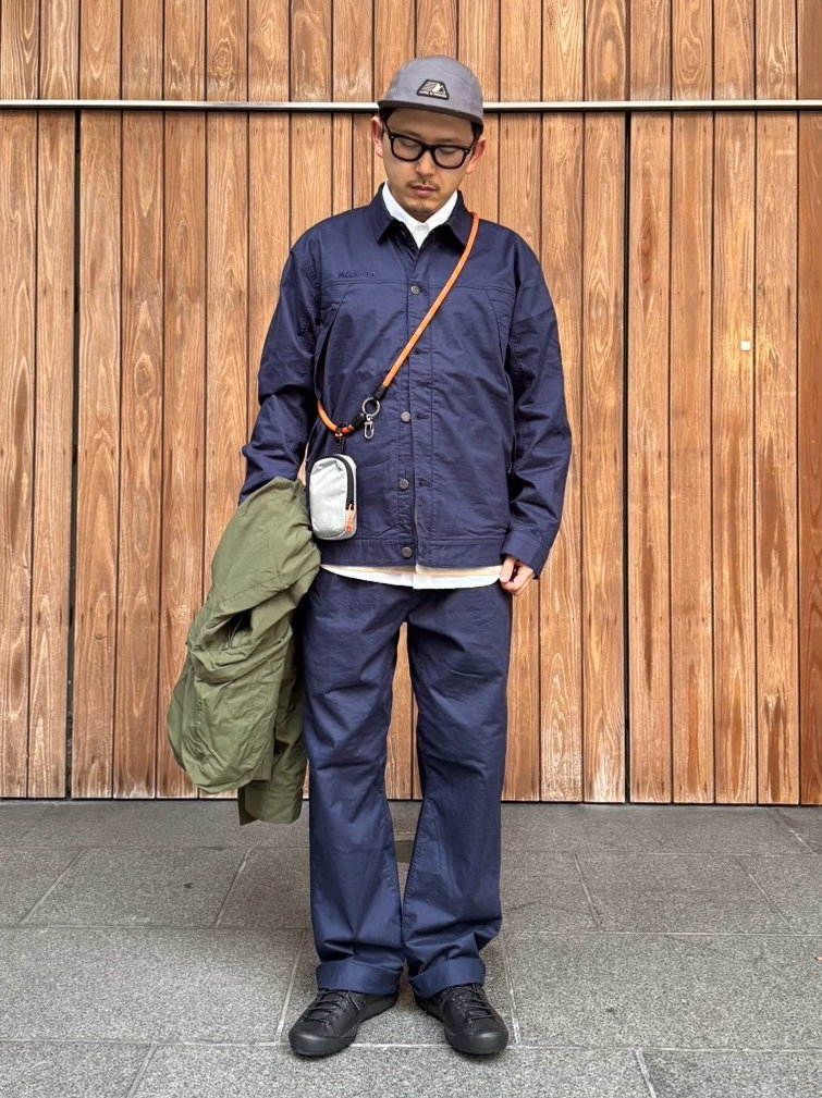 ネイビー×カーキ moga