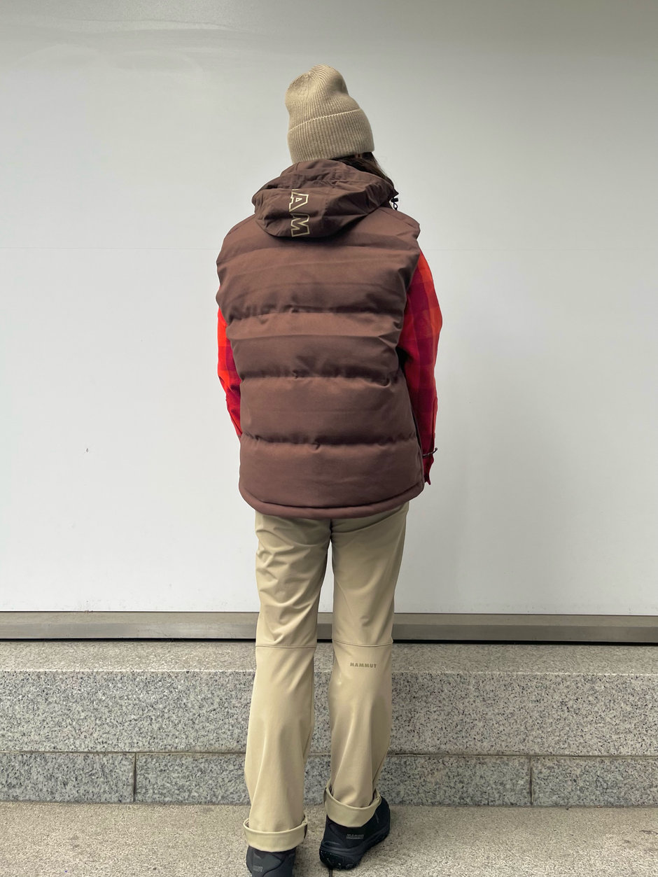 ダウンベスト持ってますか？？ asa