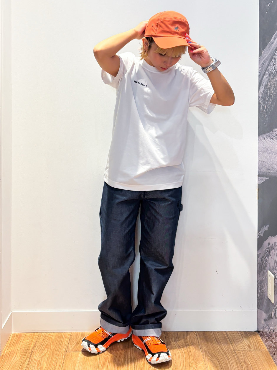 ハーフジップのウィンドブレーカー ほの