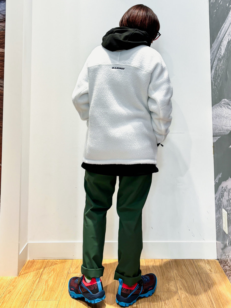 コーデの主役になるミラクルジャケット ほの