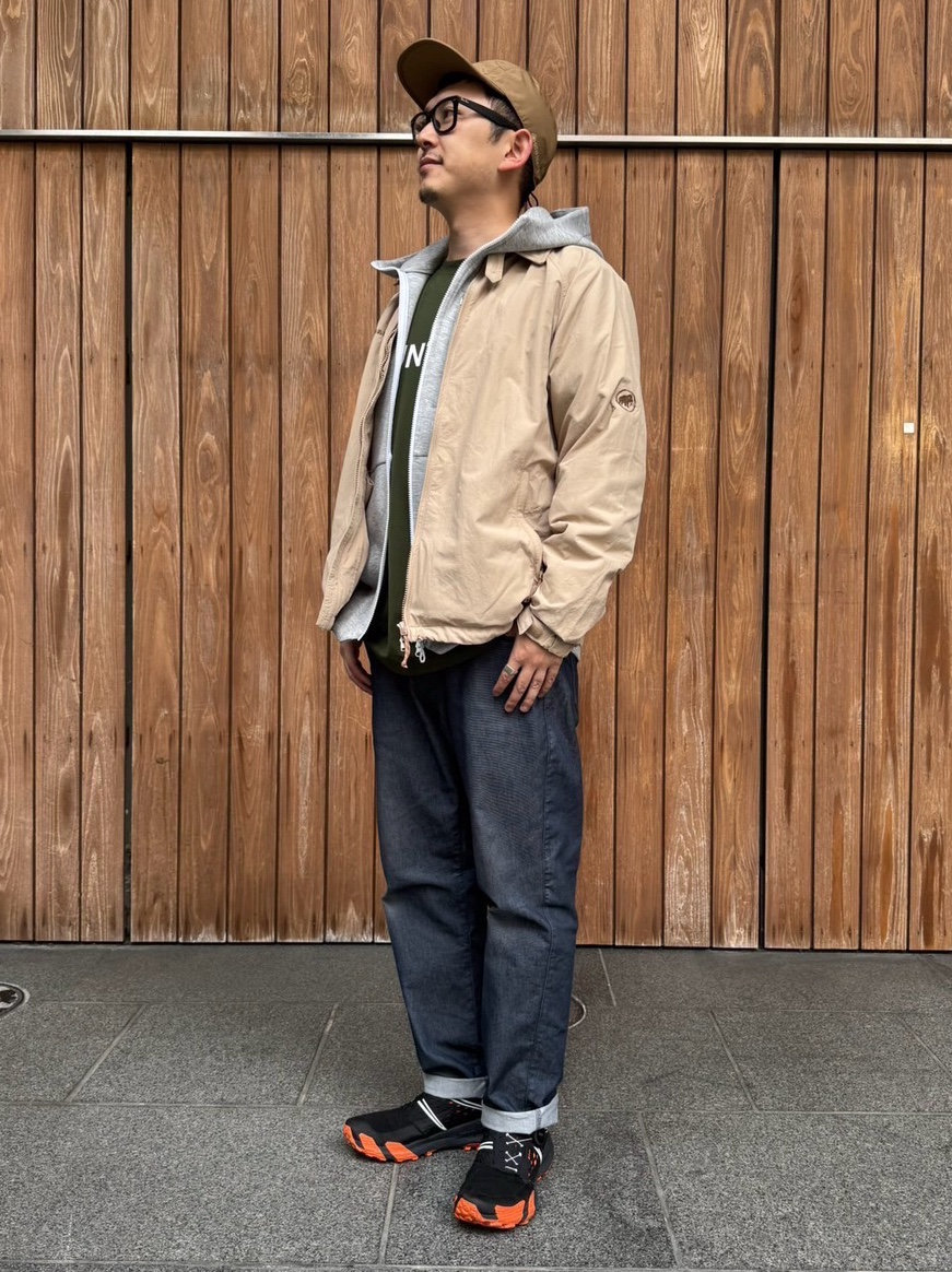 ある日の勤務服 moga