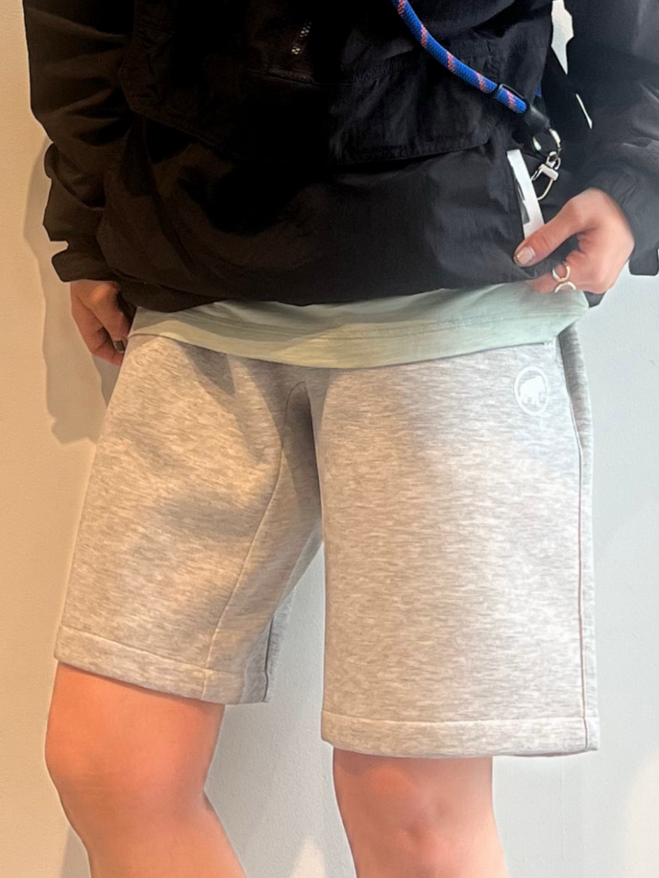 新作のDyno shortsでお散歩コーデ🐶 ニシハラマキ