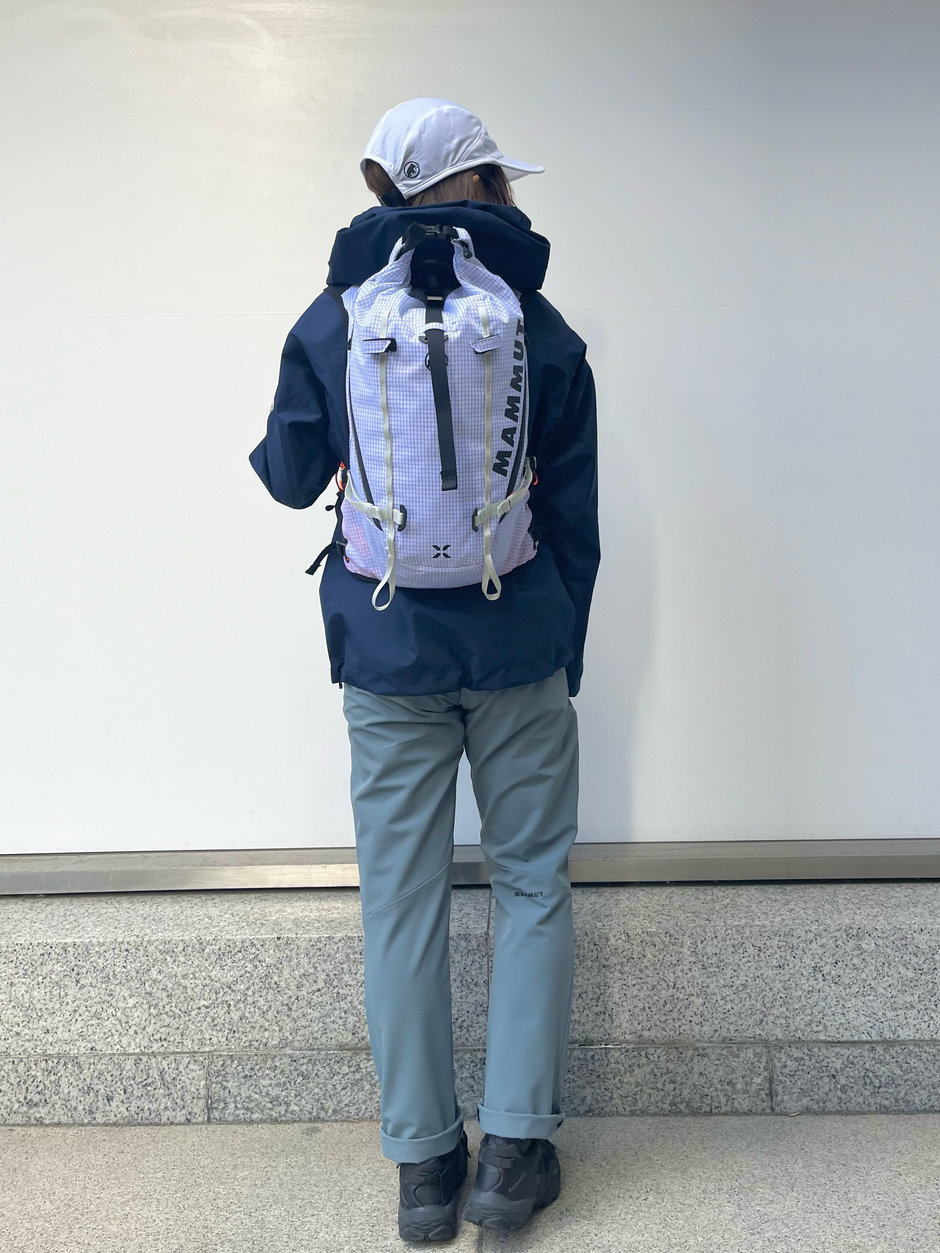 雪が溶けてきた低山にそろそろ行こうかな、という日のコーディネート asa