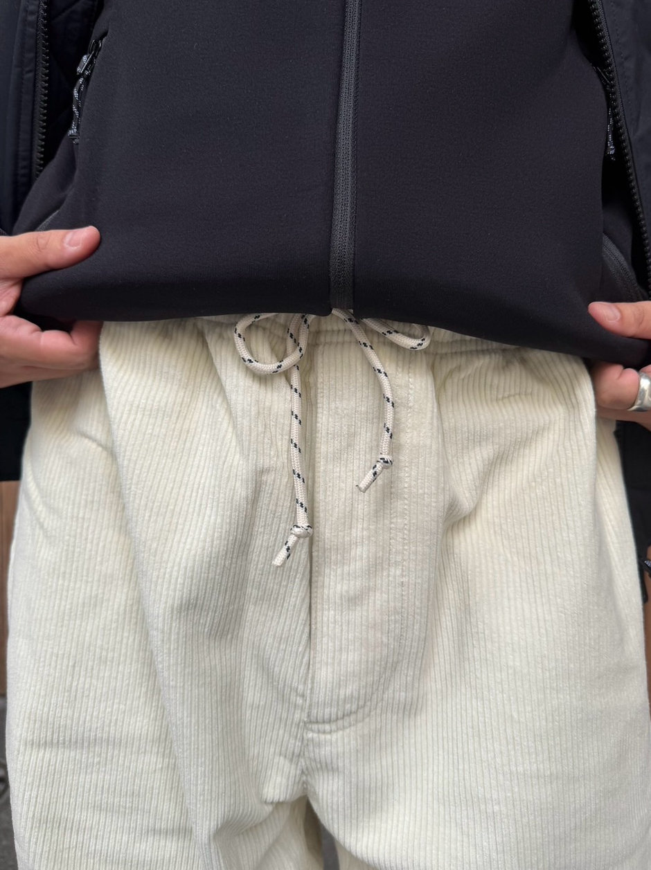 ナイジェルケーボンコーデ① moga