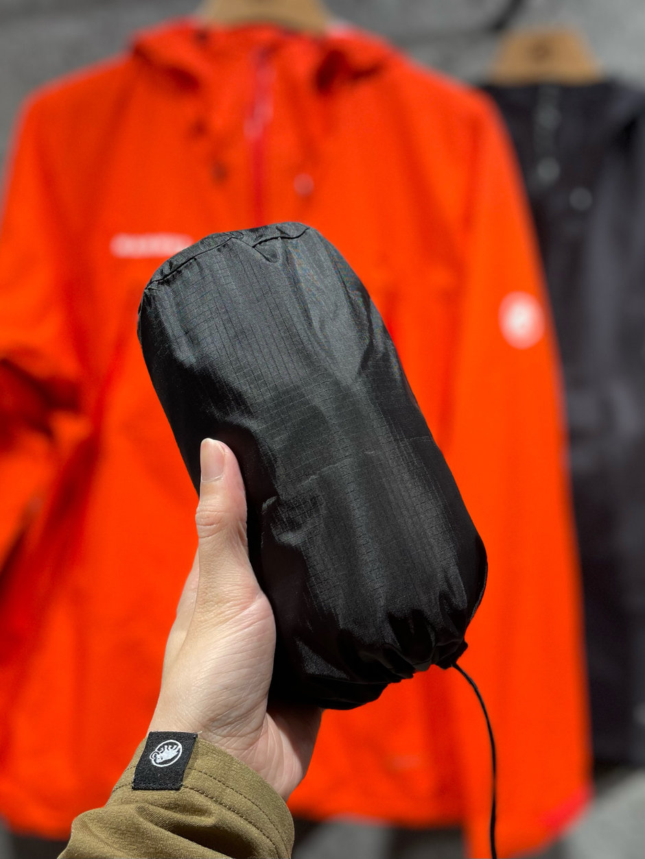 赤×ネイビーコーデ Kawamura