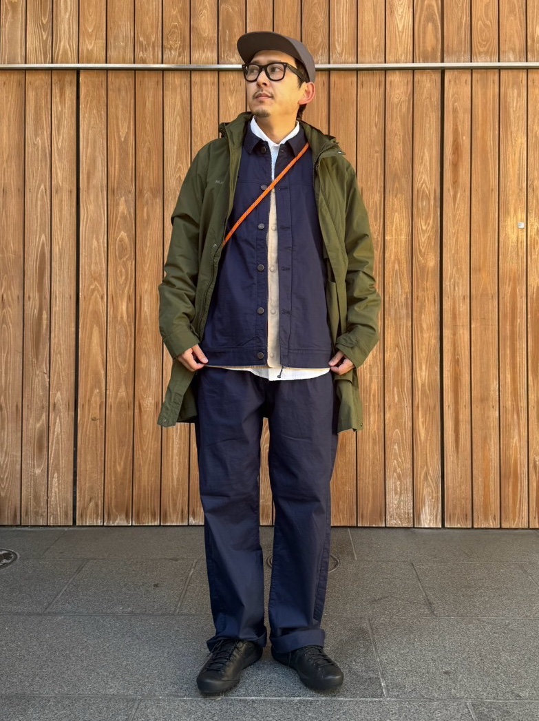 ネイビー×カーキ moga