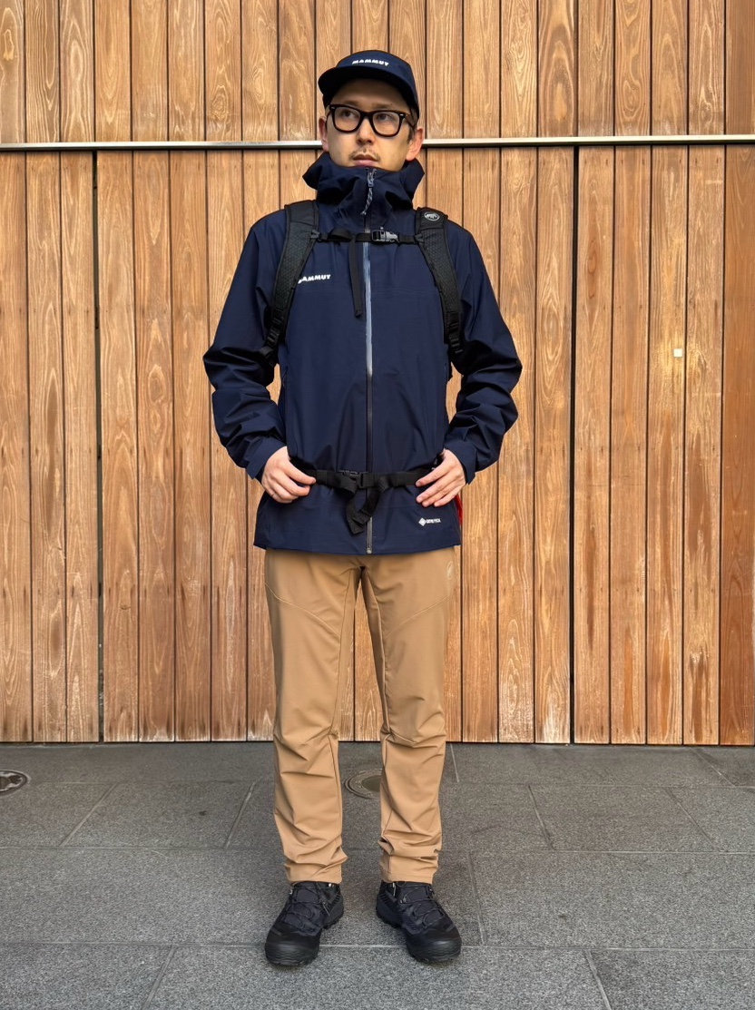 トレッキングコーデ moga