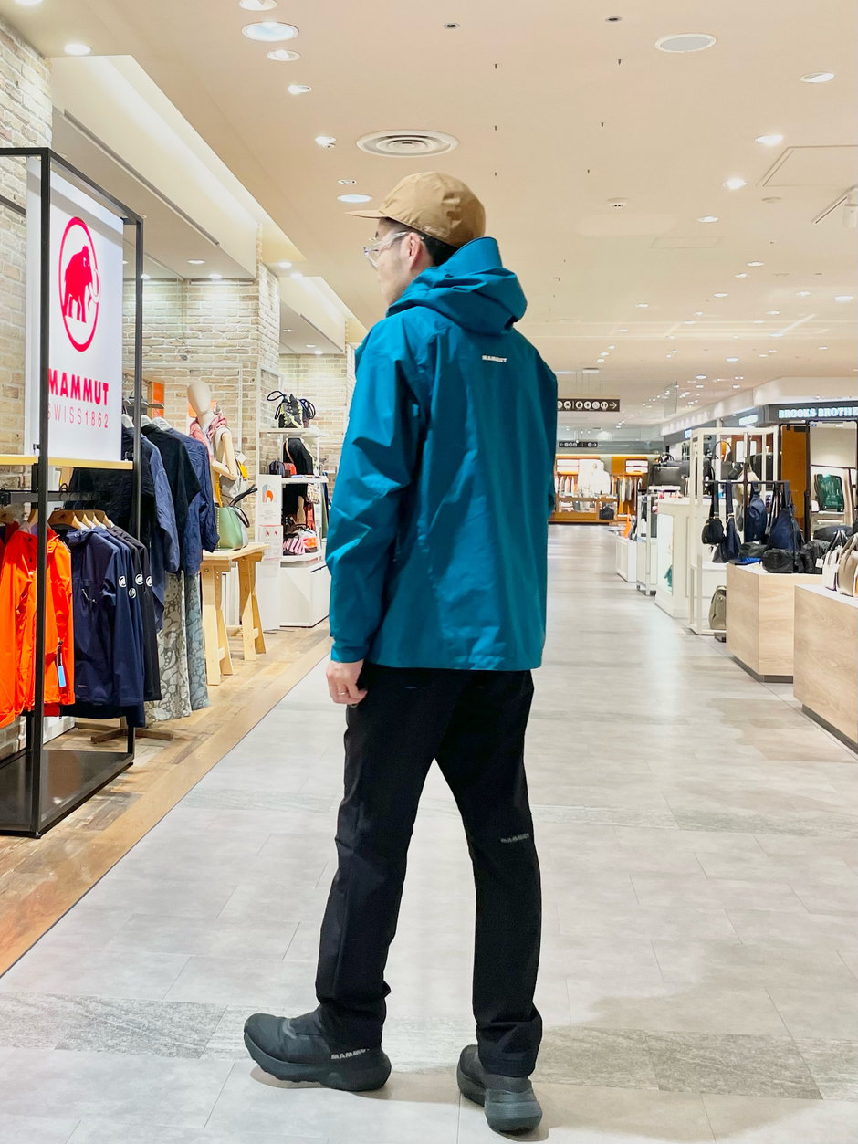 意外に合わせやすいブルー E!KAWA