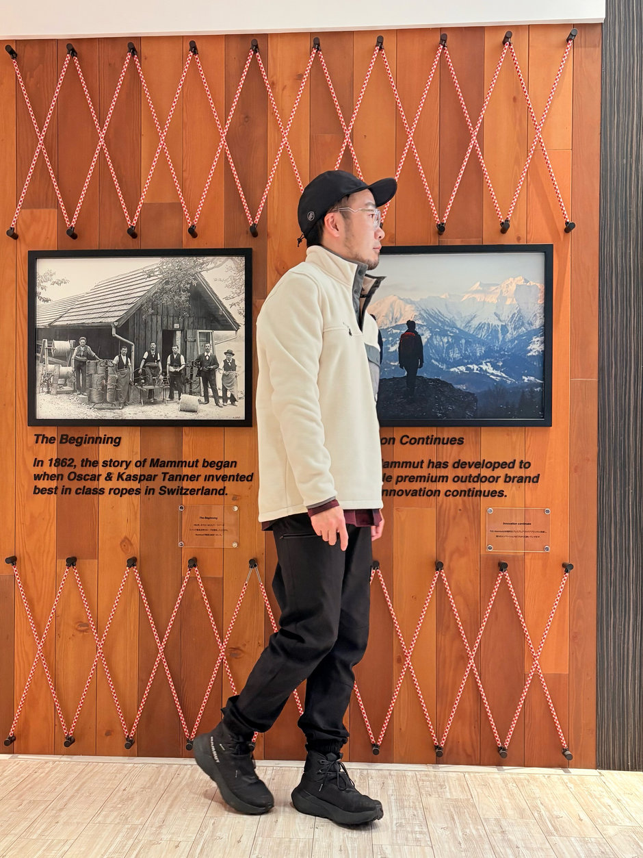 フリースのトレーナー E!KAWA