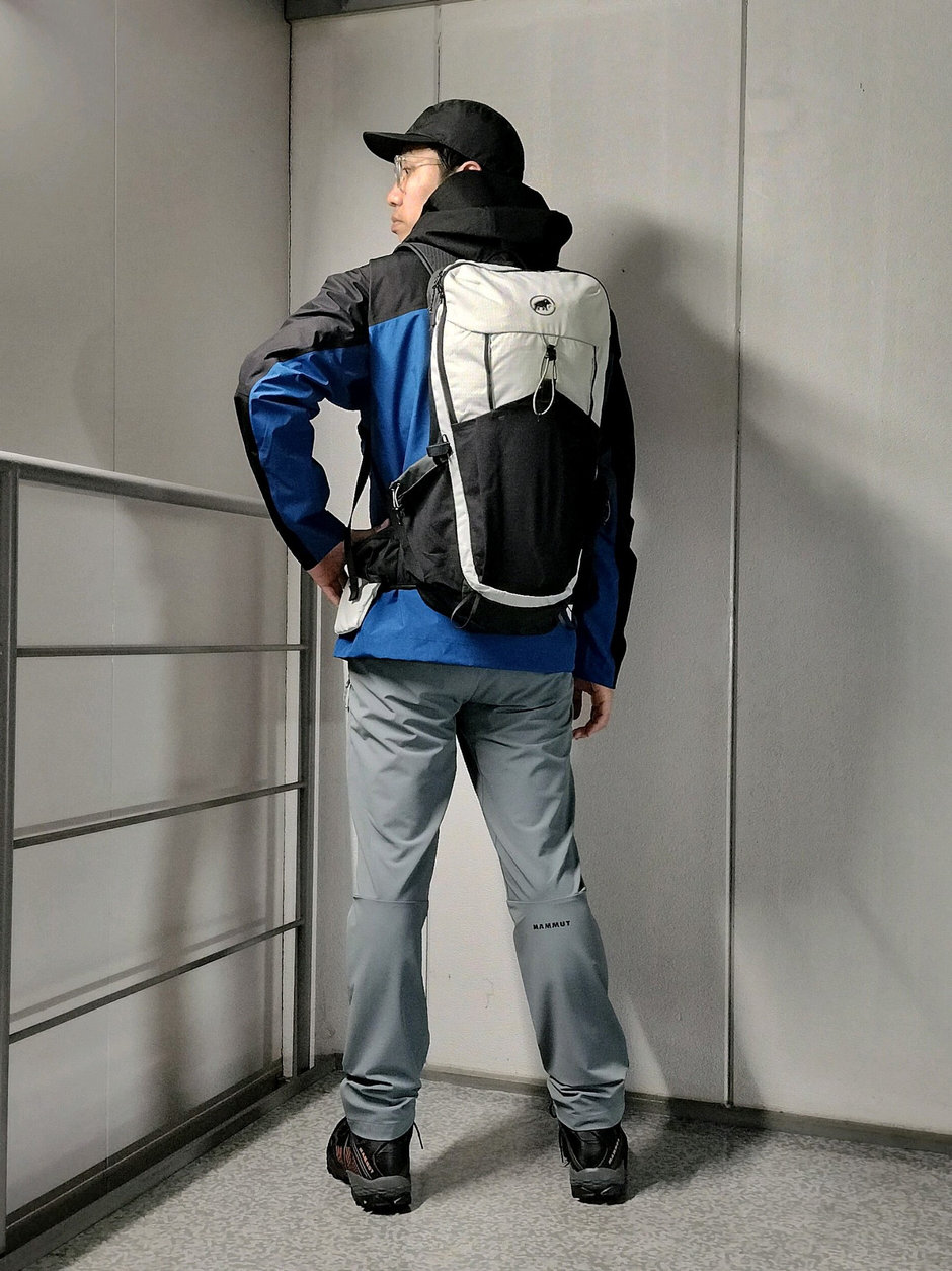 新色で決める！ハイキングスタイル まえちゃん