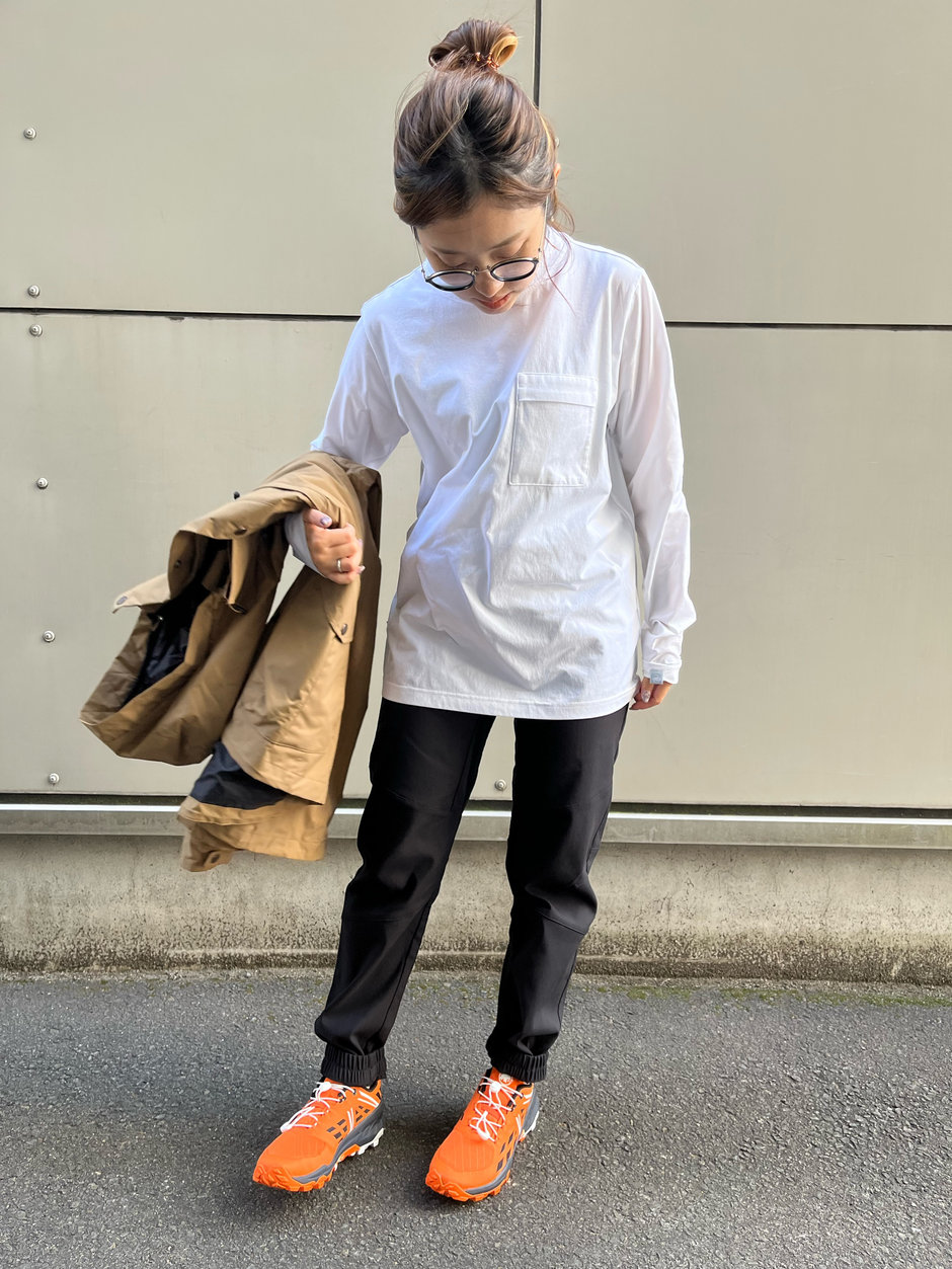 ベーシックカラーのアクティブスタイル Ito