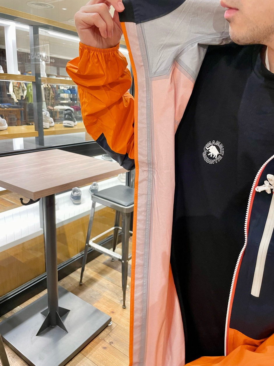 MAMMUT 最高峰シリーズジャケット E!KAWA