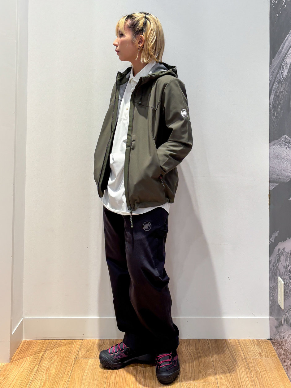 スイスと日本(アウトレット)限定のジャケットです ほの