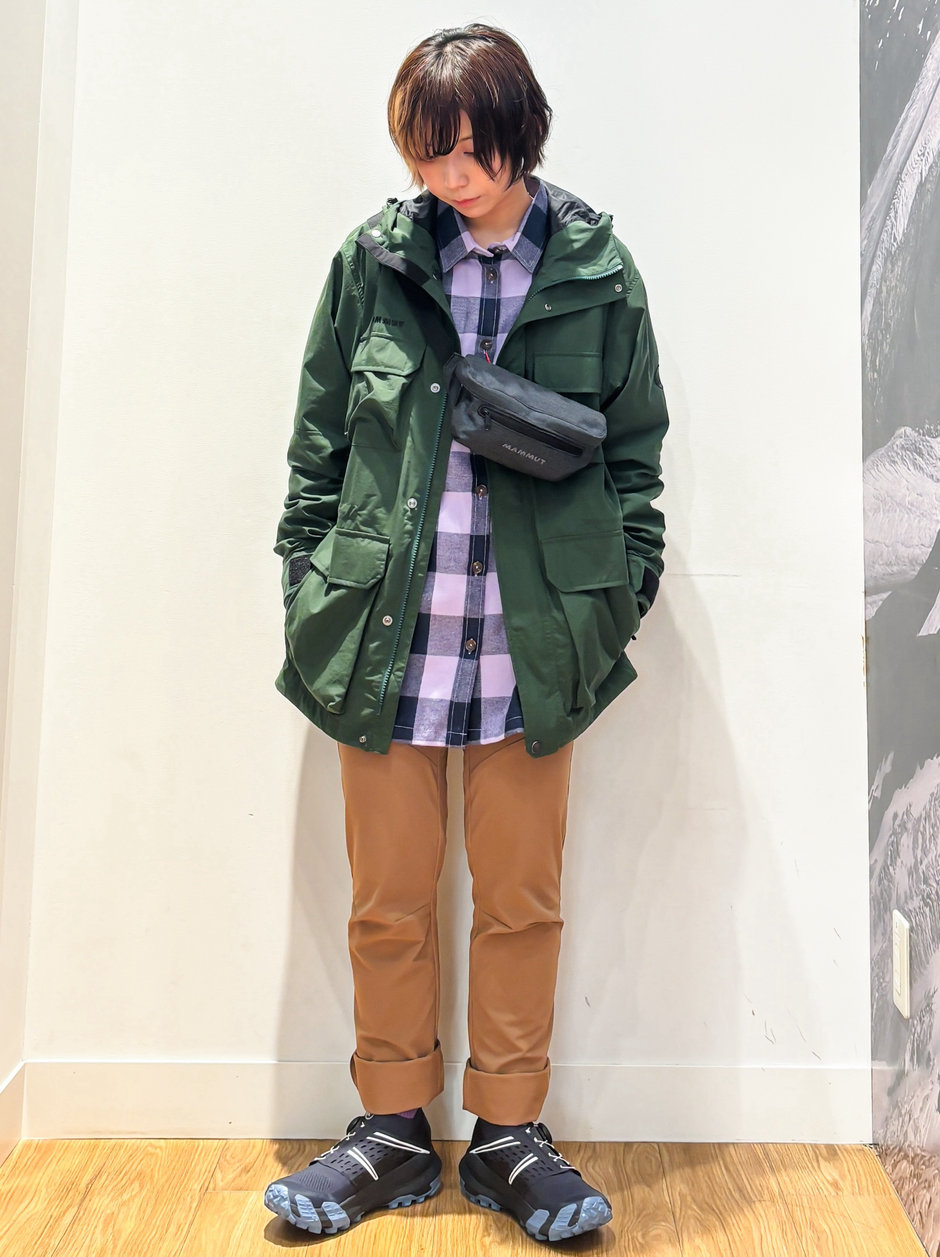 マウンテンウィンドブレーカー ほの