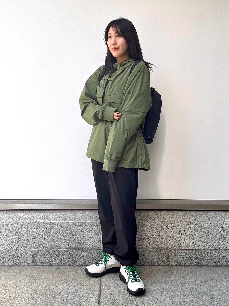  aki コーディネート画像