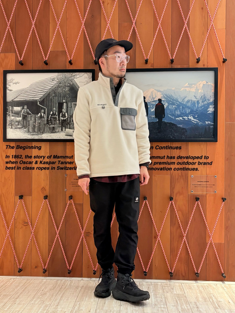 フリースのトレーナー E!KAWA