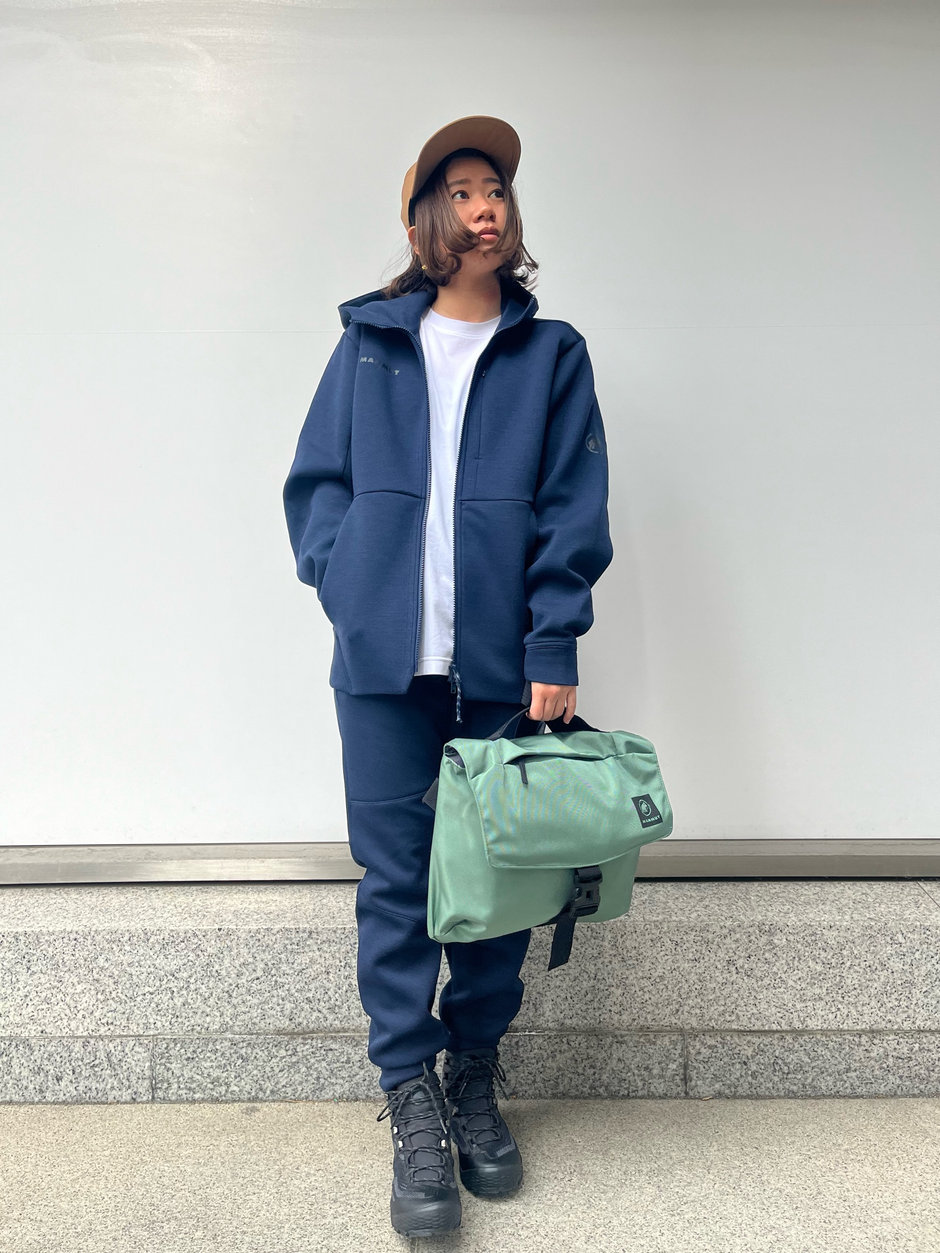 待望のネイビースウェット asa